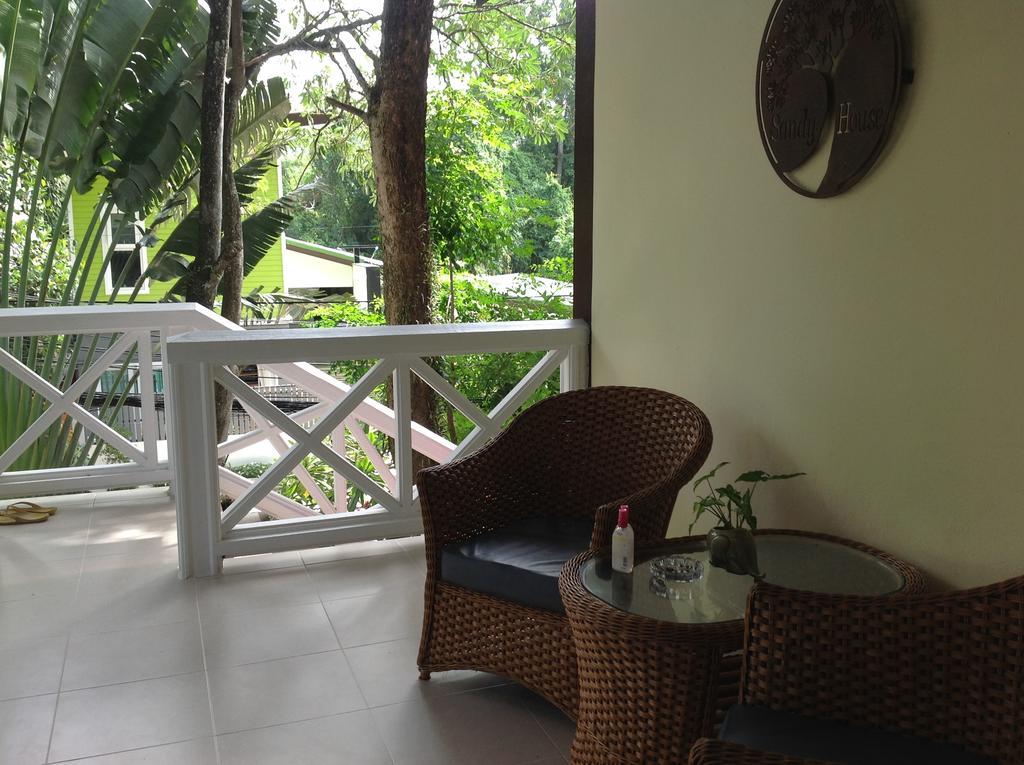 Sandy House Rawai Exterior photo