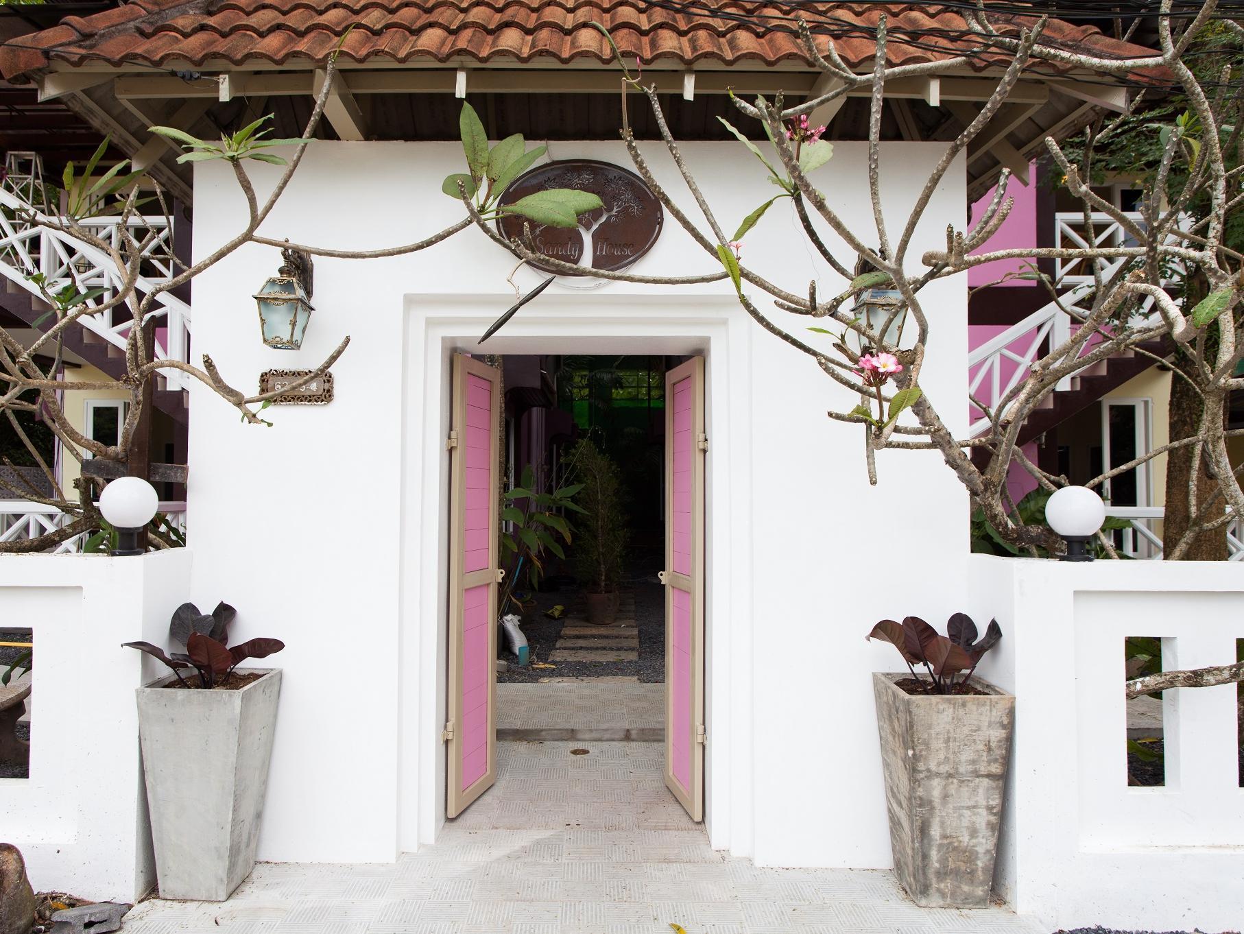 Sandy House Rawai Exterior photo