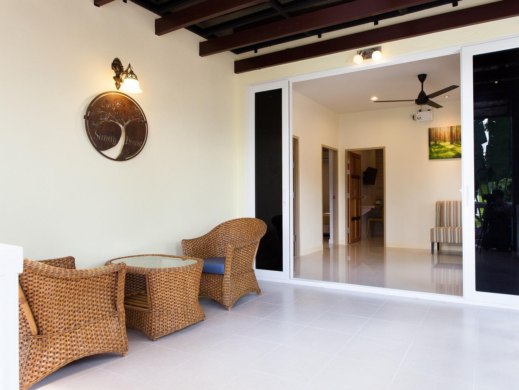 Sandy House Rawai Exterior photo